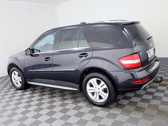 Mercedes-Benz ML 300 Luxury Facelift ATM 3.0 CDI 140kW Tallina - foto 4