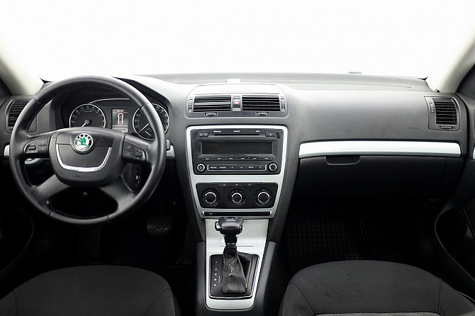 Skoda Octavia Comfortline Facelift ATM 1.9 TDI 77kW Tallina - foto 5
