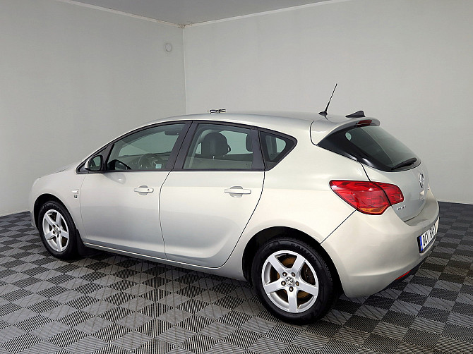 Opel Astra Elegance 1.7 CDTi 92kW Таллин - изображение 4