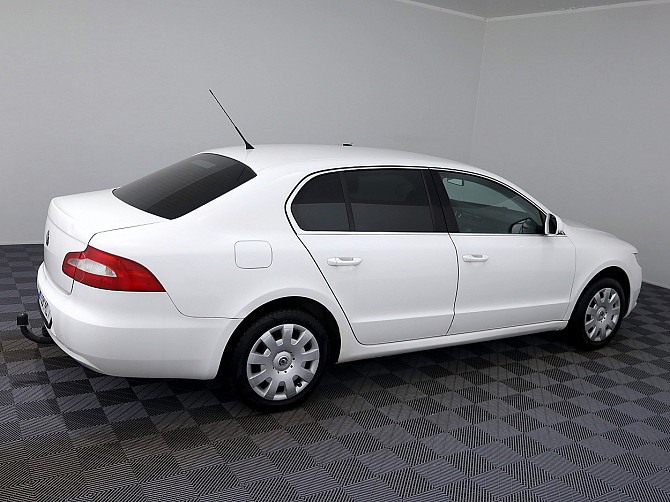 Skoda Superb Comfortline 1.8 118kW Таллин - изображение 3