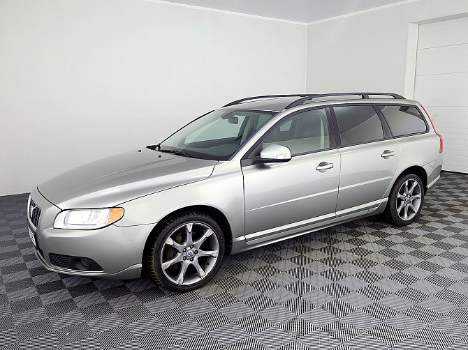 Volvo V70 Summum ATM 2.4 D5 136kW Таллин - изображение 2