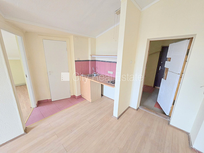 Fasādes māja, renovēta māja, slēgts pagalms, vieta automašīnai, ieeja no ielas un pagalma, Rīga - foto 7