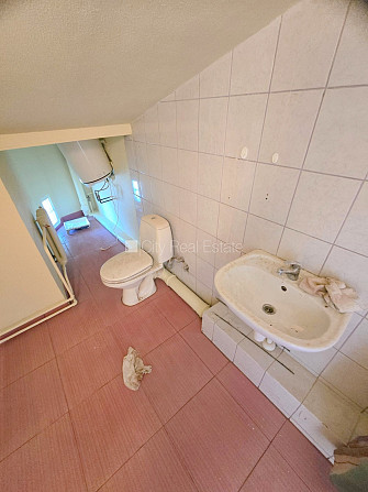 Fasādes māja, renovēta māja, slēgts pagalms, vieta automašīnai, ieeja no ielas un pagalma, Rīga - foto 15