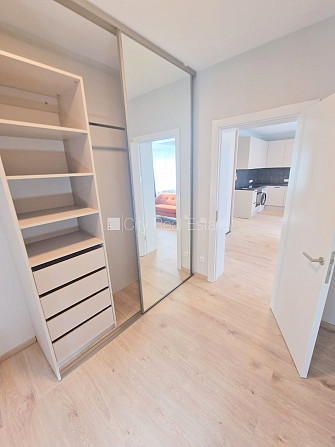 Fasādes māja, renovēta māja, labiekārtots apzaļumots pagalms, slēgts pagalms, vieta Rīga - foto 12