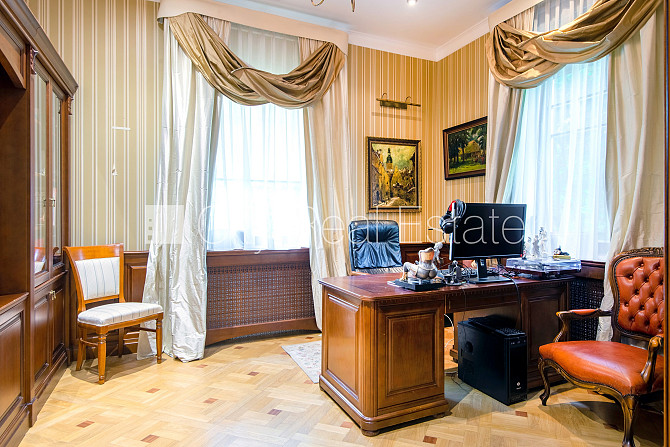 Privātmāja, labiekārtots apzaļumots pagalms, iežogota teritorija ar metāla sētu, teritorijas Jūrmala - foto 11