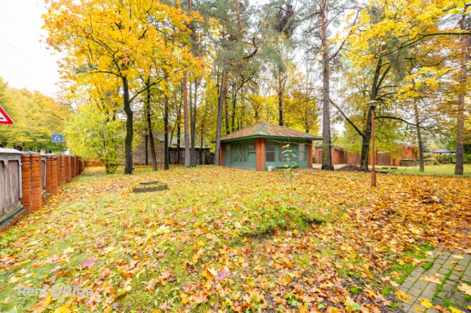 Iegādei tiek piedāvāts 3781 m2 liels zemes gabals uz kura atrodās ēkas.  Īpašums sastāv no Rīga - foto 4