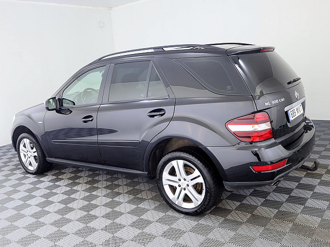 Mercedes-Benz ML 300 Luxury Facelift ATM 3.0 CDI 140kW Tallina - foto 4