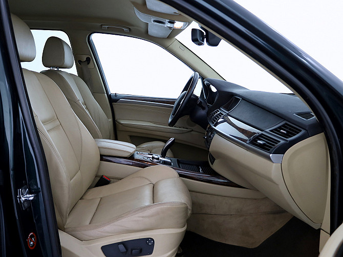 BMW X5 xDrive 35D Sportpakett ATM 3.0 D 210kW Таллин - изображение 6