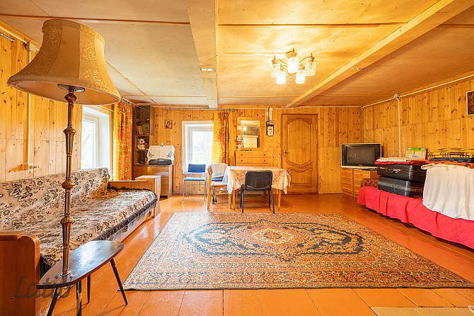 Pārdod sakoptu lauku māju (vasarnīcu) ar kopējo platību 99,2 m2 un zemi 0,5ha, 