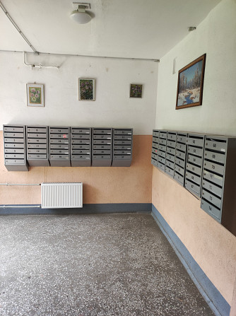 Квартира в десяти минутах от моря. Рядом вся инфраструктура: супермаркеты, школа, детский сад,... Jūrmala - foto 2