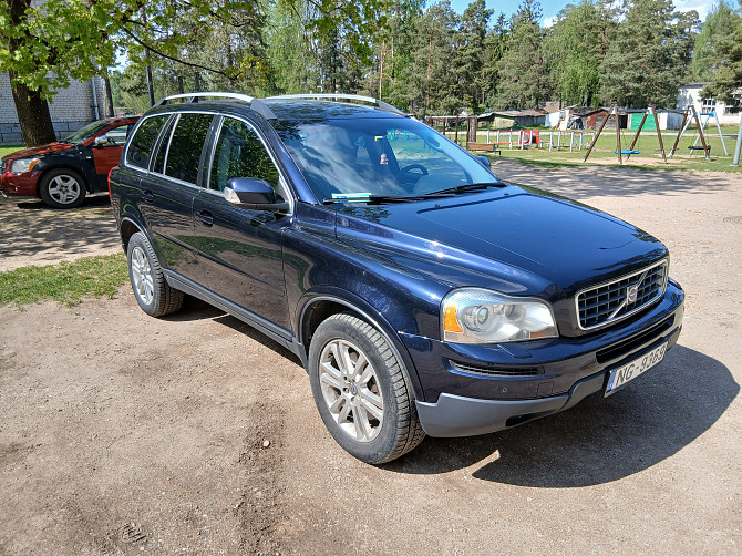 Labdien. pārdodu koptu Volvo XC 90 labā stāvoklī, nav rūsējis. 7 sēdvietas, ādas salons. Dobele - foto 1