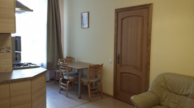 From mid July for long-term rent: a cozy and warm 2-bedroom studio apartment in a quiet courtyard ho Рига - изображение 4