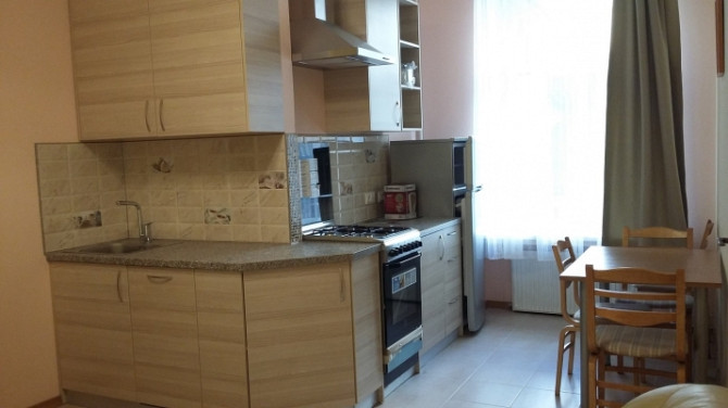 From mid July for long-term rent: a cozy and warm 2-bedroom studio apartment in a quiet courtyard ho Рига - изображение 1