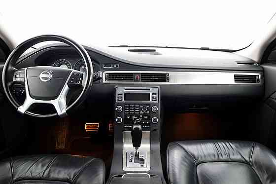 Volvo V70 Summum ATM 2.4 D5 129kW Tallina