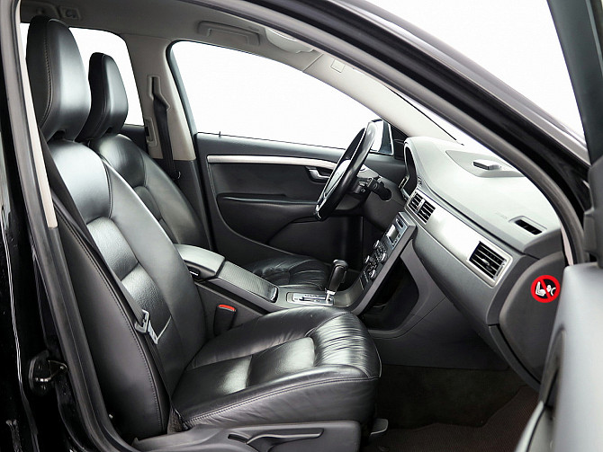 Volvo V70 Summum ATM 2.4 D5 129kW Tallina - foto 6