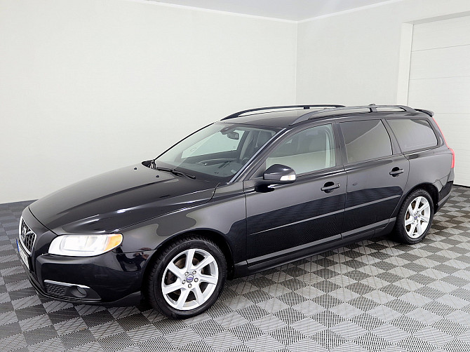 Volvo V70 Summum ATM 2.4 D5 129kW Tallina - foto 2
