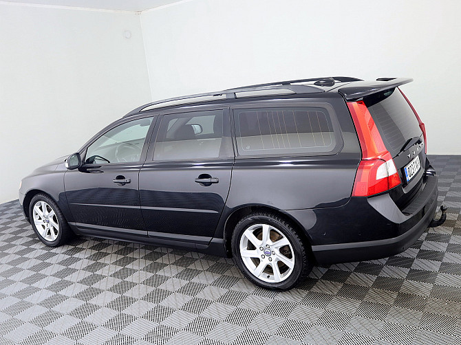 Volvo V70 Summum ATM 2.4 D5 129kW Tallina - foto 4