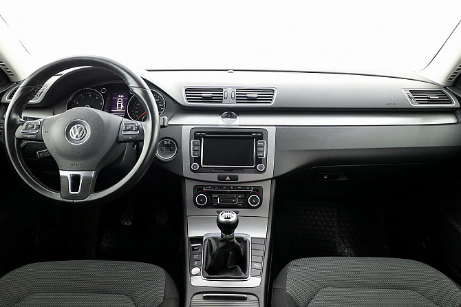 Volkswagen Passat Comfortline 1.8 118kW Tallina - foto 5