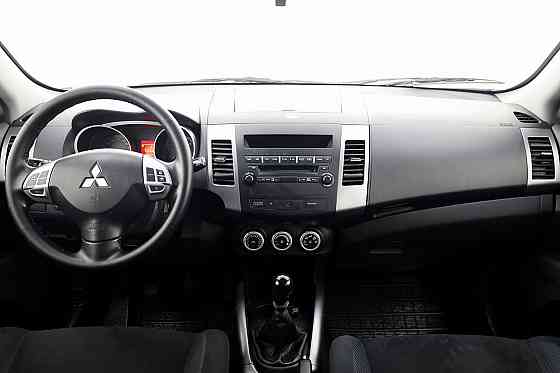 Mitsubishi Outlander Comfort 2.0 Di-D 103kW Tallina
