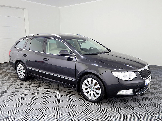 Skoda Superb Highline ATM 2.0 TDI 103kW Tallina - foto 1