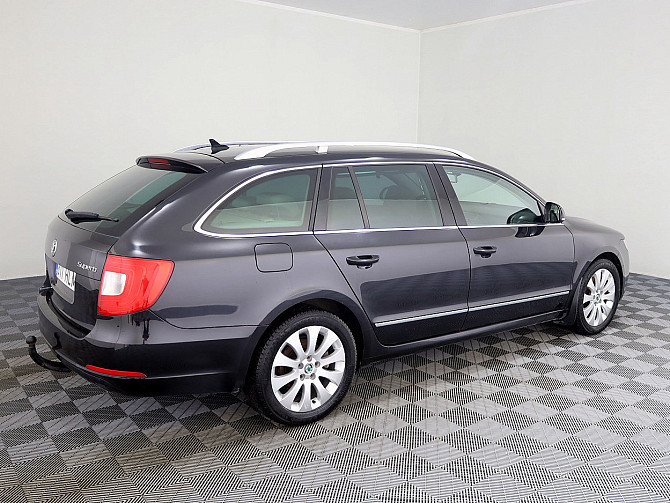 Skoda Superb Highline ATM 2.0 TDI 103kW Tallina - foto 3