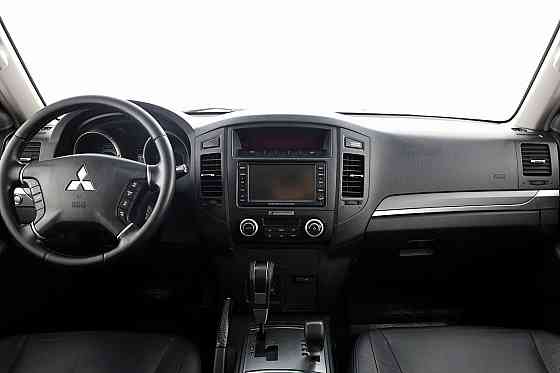 Mitsubishi Pajero Luxury ATM 3.2 Di-D 125kW Tallina