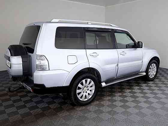 Mitsubishi Pajero Luxury ATM 3.2 Di-D 125kW Tallina