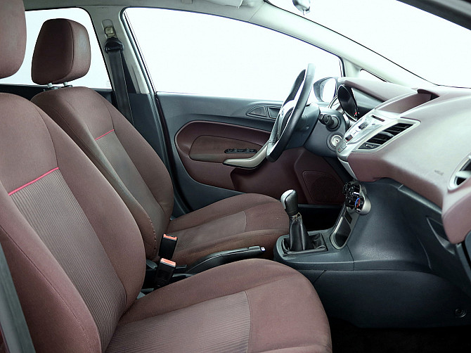 Ford Fiesta Comfort 1.2 44kW Таллин - изображение 6