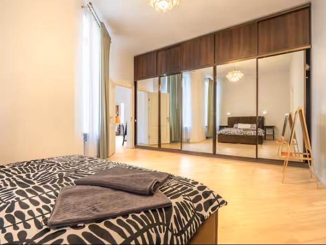 Elegants un plašs dzīvoklis Rīgas klusajā centrā  Izīrēšanai pieejams gaišs un komfortabls Rīga - foto 4