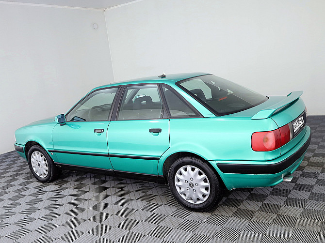 Audi 80 Classic 2.0 66kW Таллин - изображение 4