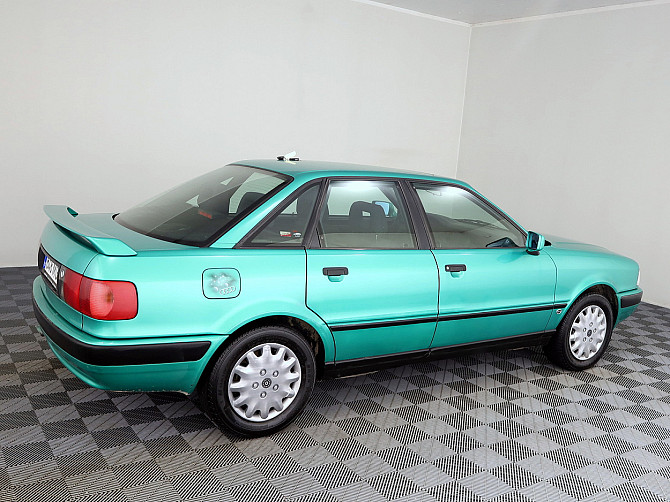 Audi 80 Classic 2.0 66kW Таллин - изображение 3