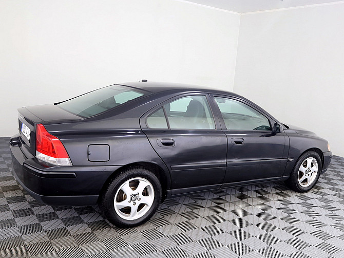 Volvo S60 Summum Facelift 2.4 103kW Tallina - foto 3
