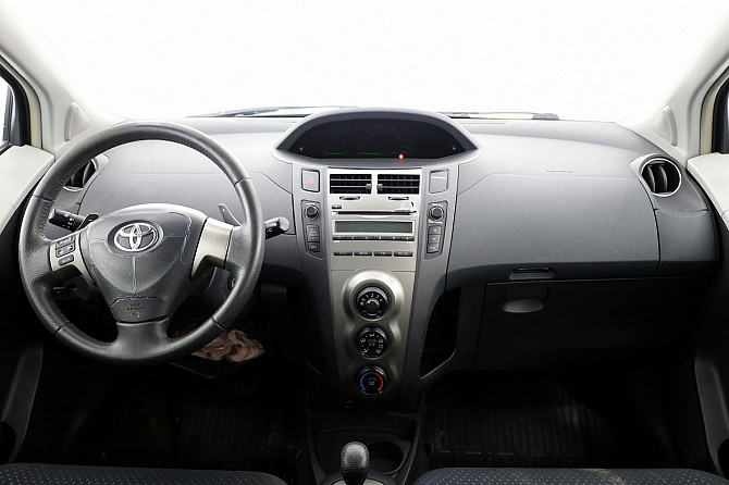 Toyota Yaris Linea Sol Facelift ATM 1.3 73kW Tallina - foto 5