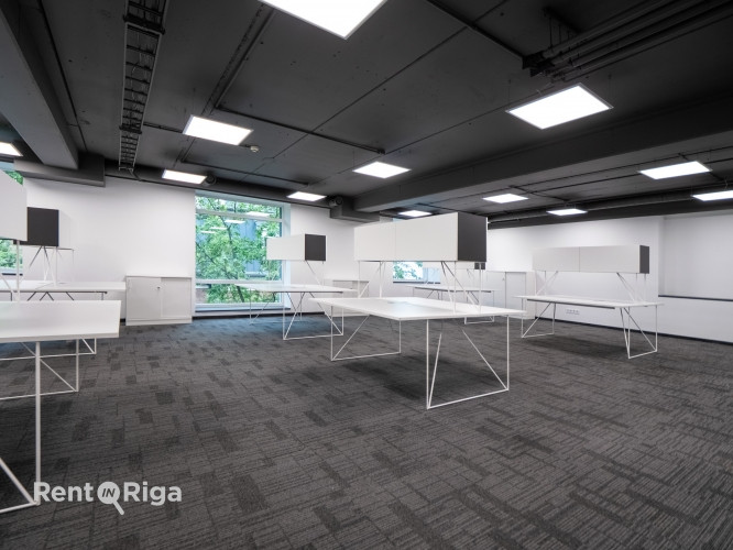 Furnished open-plan office in a newly built office building in the Quiet Centre.  The space features Рига - изображение 4