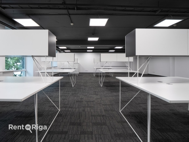 Furnished open-plan office in a newly built office building in the Quiet Centre.  The space features Рига - изображение 5