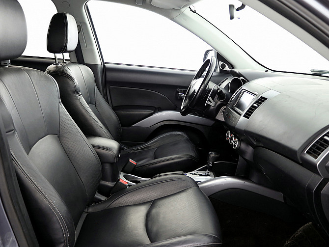 Mitsubishi Outlander Luxury ATM 2.4 125kW Tallina - foto 6