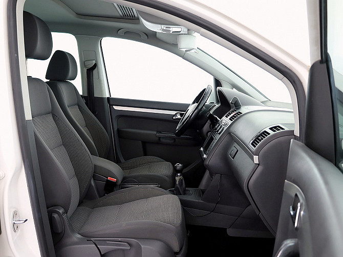 Volkswagen Touran Comfortline 2.0 TDI 103kW Tallina - foto 6