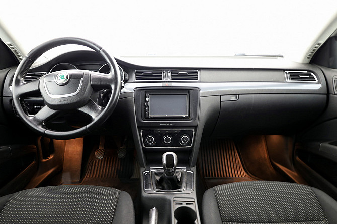 Skoda Superb Comfortline 1.8 118kW Tallina - foto 5