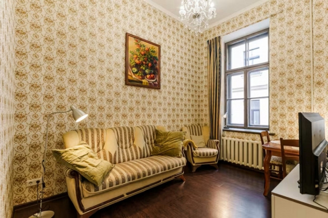 Mājīgs dzīvoklis Rīgas klusajā centrā  Piedāvājam īrei gaumīgi iekārtotu un komfortablu Rīga - foto 1