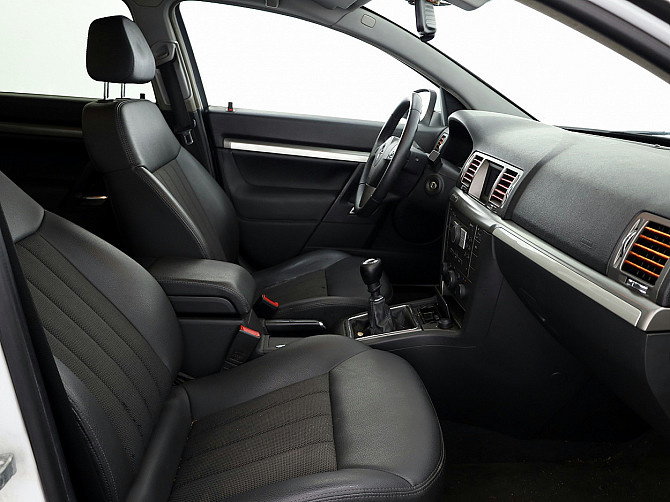 Opel Vectra Cosmo Facelift 2.2 114kW Tallina - foto 6