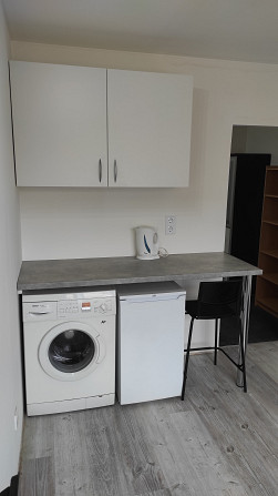 Dzīvoklī ir atsevišķa sanitārā telpa (tualete, izlietne, duša). Visas komunikācijas atrodas... Rīga - foto 16
