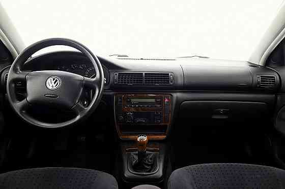 Volkswagen Passat Comfortline 1.8 92kW Tallina