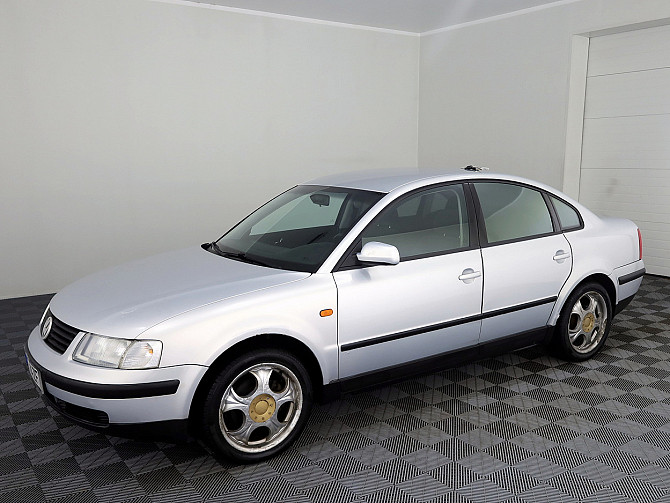 Volkswagen Passat Comfortline 1.8 92kW Tallina - foto 2