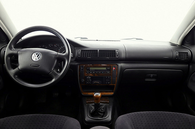 Volkswagen Passat Comfortline 1.8 92kW Tallina - foto 5