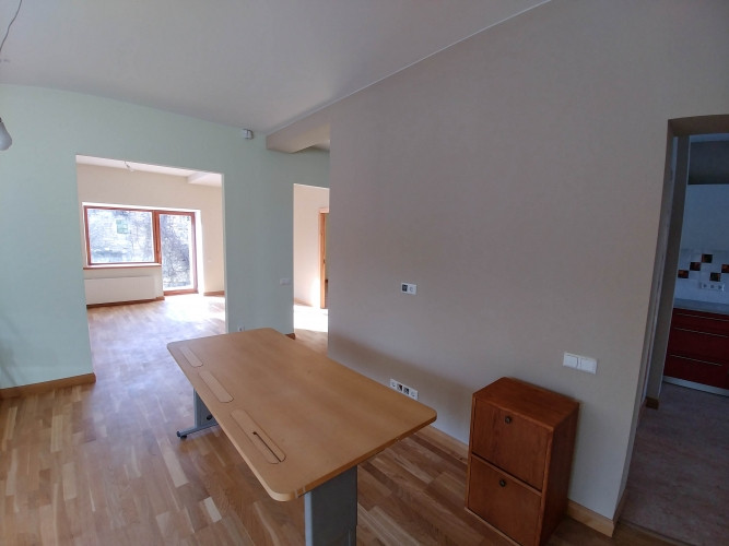 No jūlija, 2026 ilgtermiņā izīrē 4 guļamistabu māju Teikas privātmāju rajonā.  Plānojums Rīga - foto 5