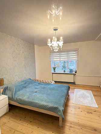 Продаётся светлая, уютная 2-комнатная квартира в Кенгарагсе 54 м², в тихом и зелёном районе.... Rīga