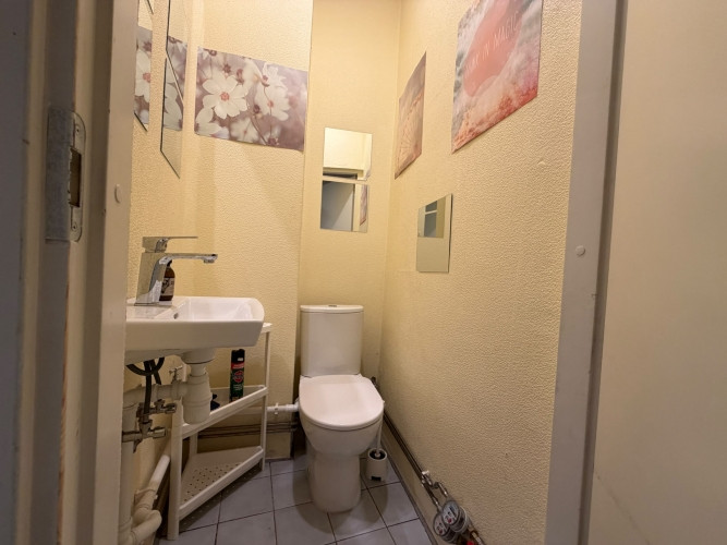 Iznomā tirdzniecības telpas aktīvajā Lāčplēša ielā ar stiklotu fasādes ieeju un lielisku Rīga - foto 8