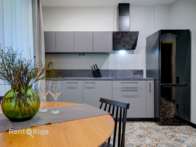 Lieliska iespēja dzīvot Rīgas centrā  renovētā un mājīgā projektā.  Piedāvājam Rīga - foto 4