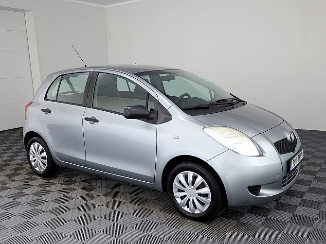 Toyota Yaris Linea Sol A-C 1.3 64kW Tallina - foto 1