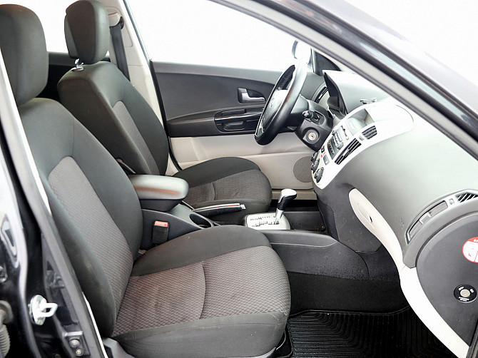 Kia Ceed Comfort ATM 1.6 CRDi 85kW Tallina - foto 6